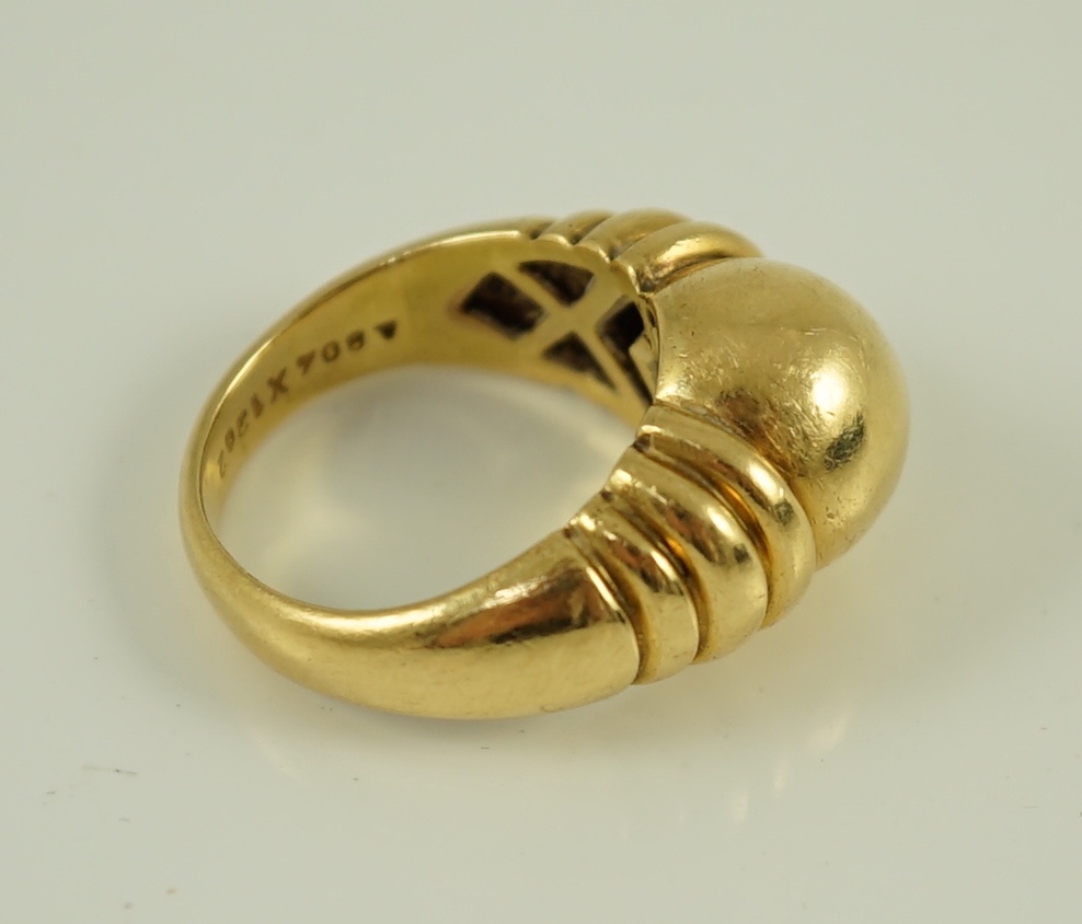 A Boucheron 750 gold dress ring